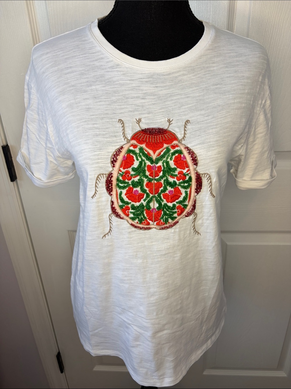 Boden Cotton Short-sleeved Tee with Beaded Embroidered Beetle size Small